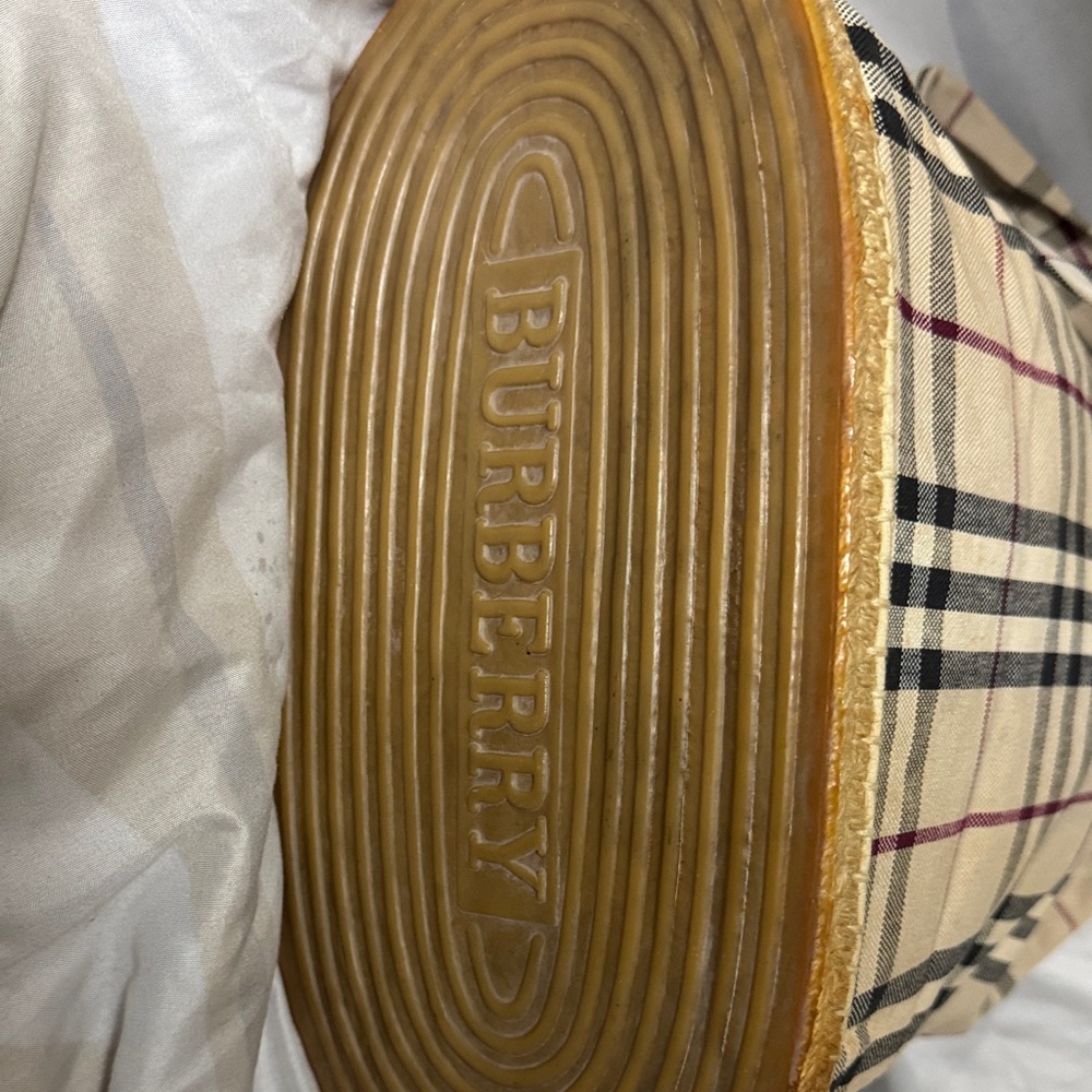 Burberry Beige Plaid Tote with Front Tie - Picture 6 of 9